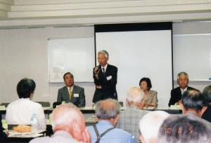 峯嶋利之会長の挨拶